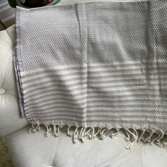 Bath, Beach,Sauna, Turkish Cotton Towel, Large, NWOT, Gray Beige, Fringes - Picture 3 of 7